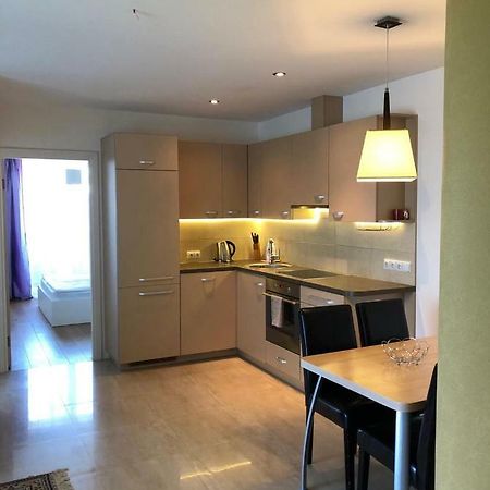 Three-Room Holiday Apartment Паланга Екстер'єр фото