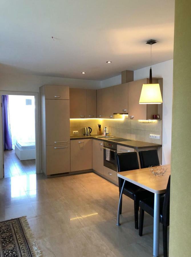 Three-Room Holiday Apartment Паланга Екстер'єр фото